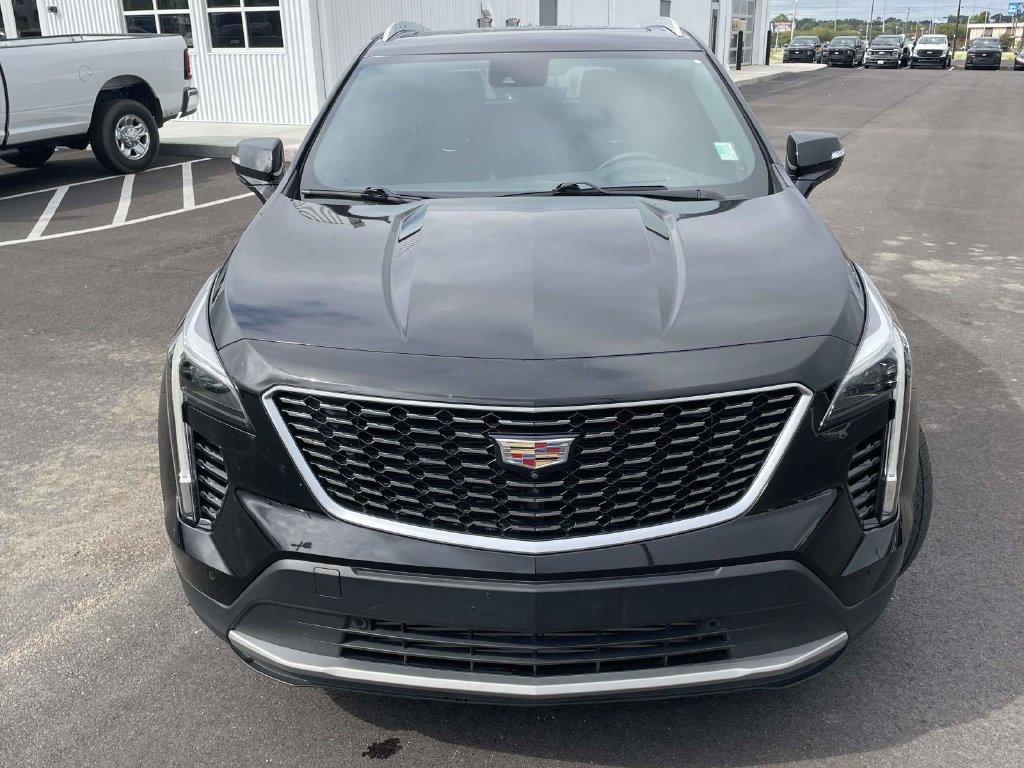 Used 2019 Cadillac XT4 Premium Luxury w/ Technology Package AWD/4WD image 8