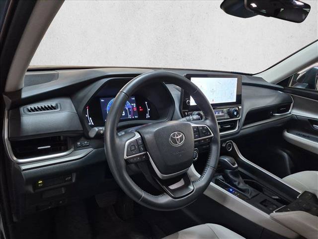 Certified 2026 Toyota Grand Highlander AWD image 9