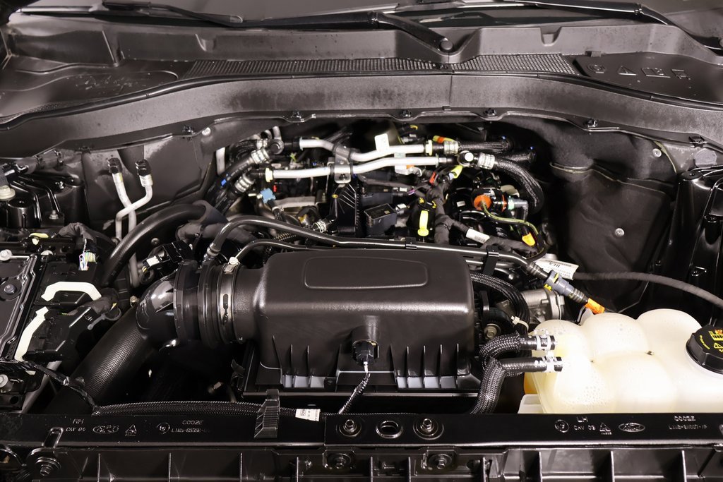 Used 2023 Ford Explorer XLT w/ Equipment Group 202A image 20