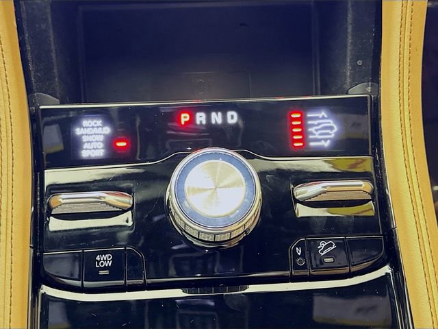 Used 2021 Jeep Grand Cherokee L Summit image 18