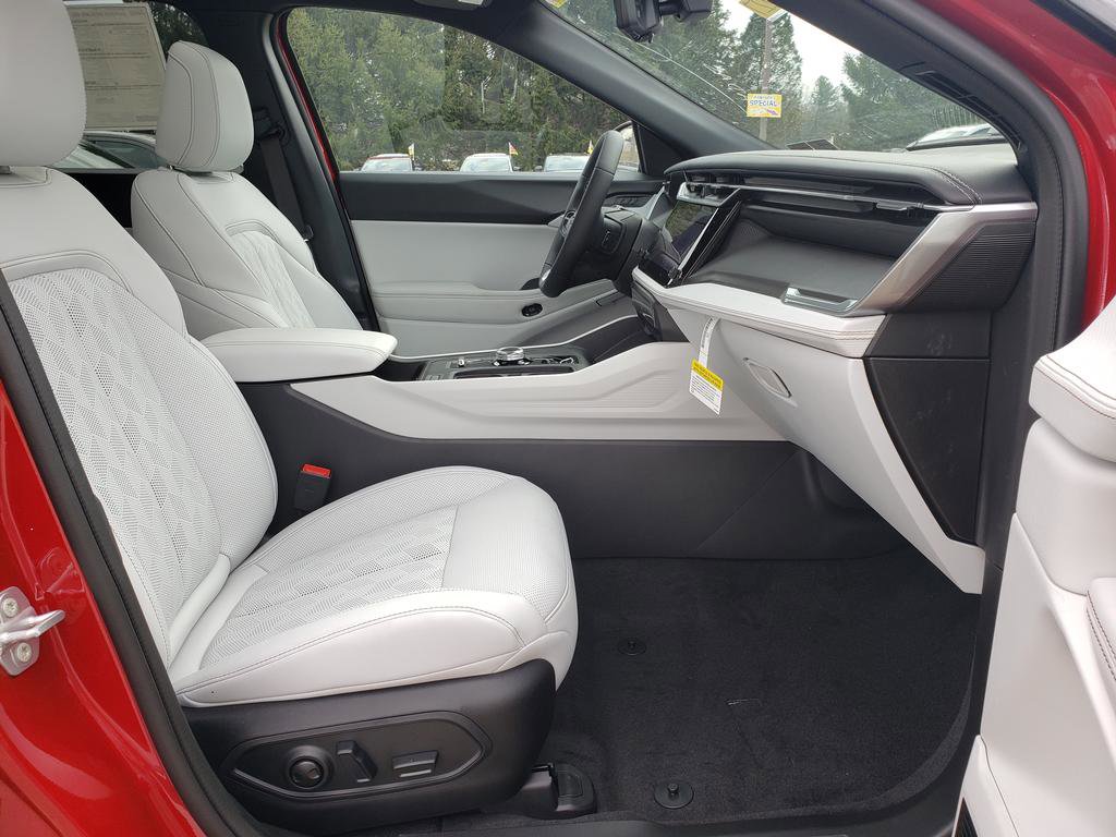 New 2026 Jeep Cherokee Overland w/ Trailer Tow Group image 15