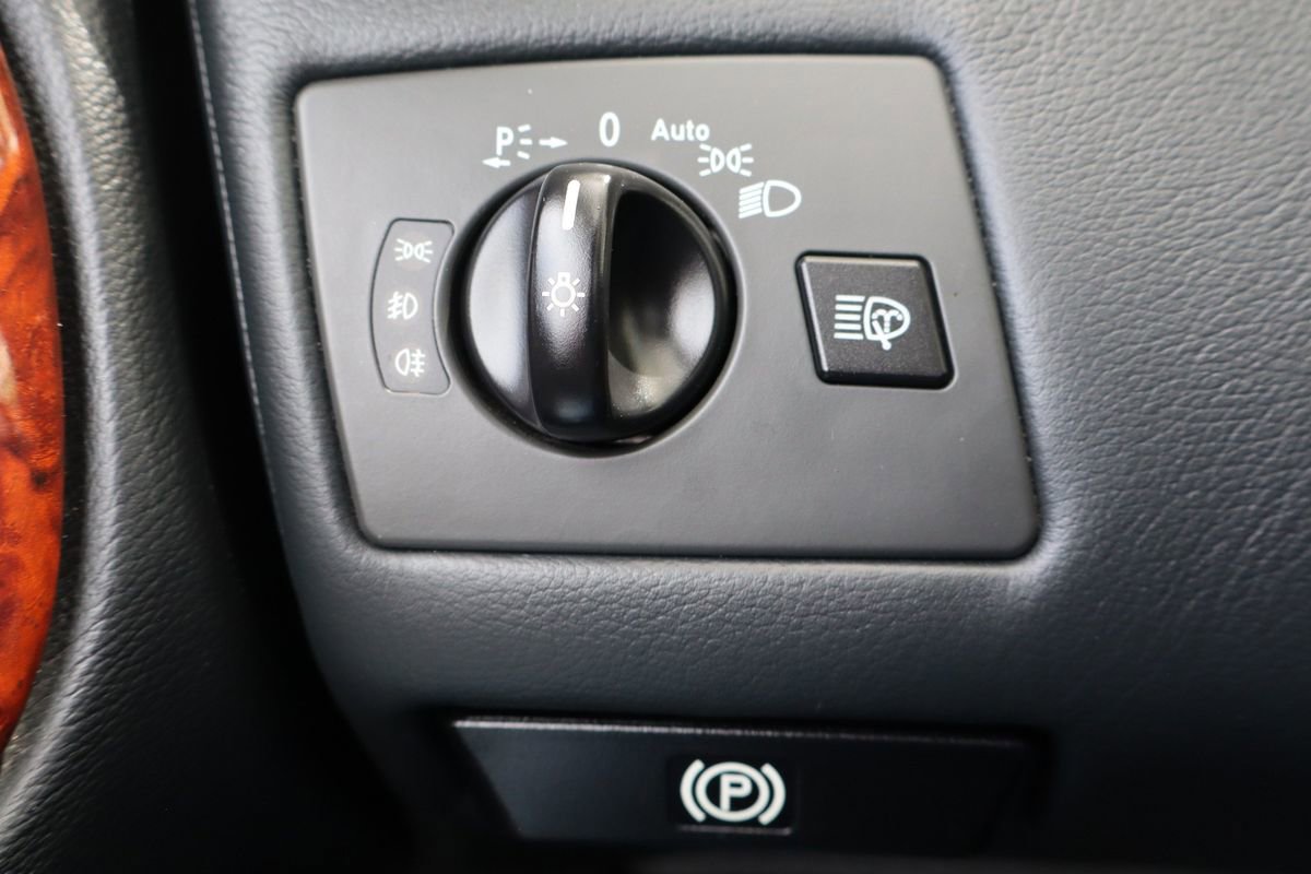 Used 2002 Mercedes-Benz CL 55 AMG image 28