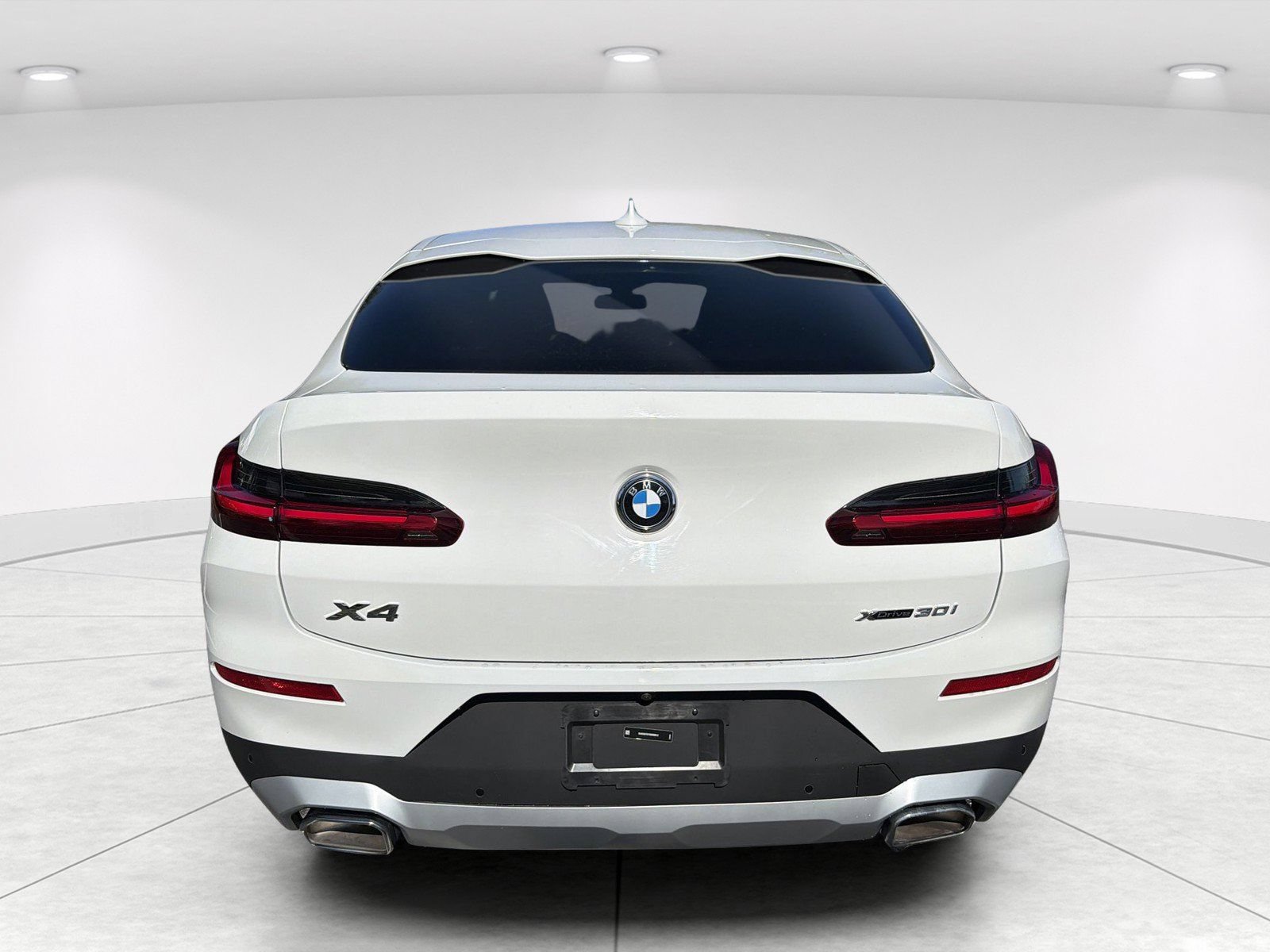 Certified 2025 BMW X4 xDrive30i AWD/4WD image 5