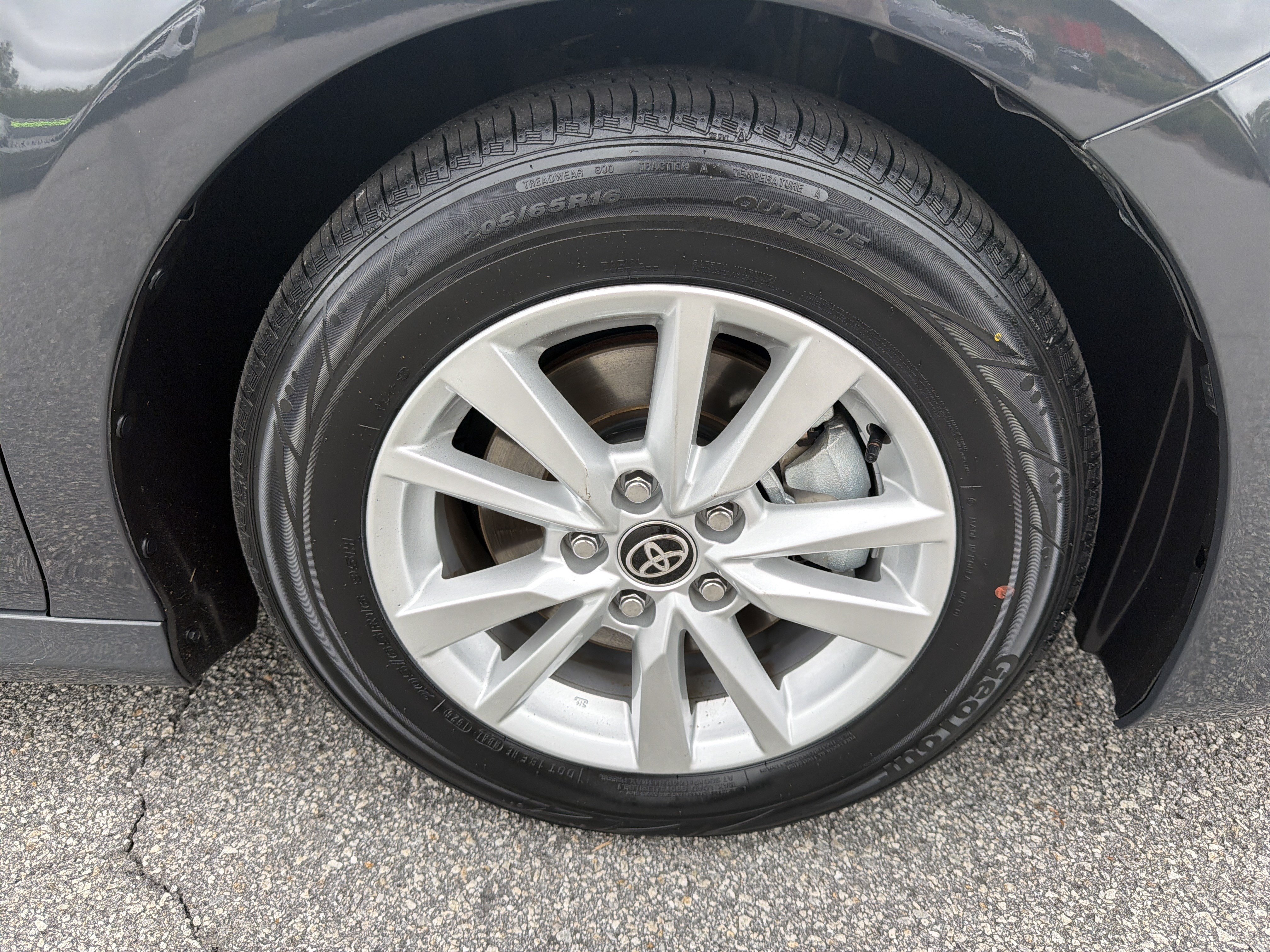 Certified 2025 Toyota Camry LE FWD image 22