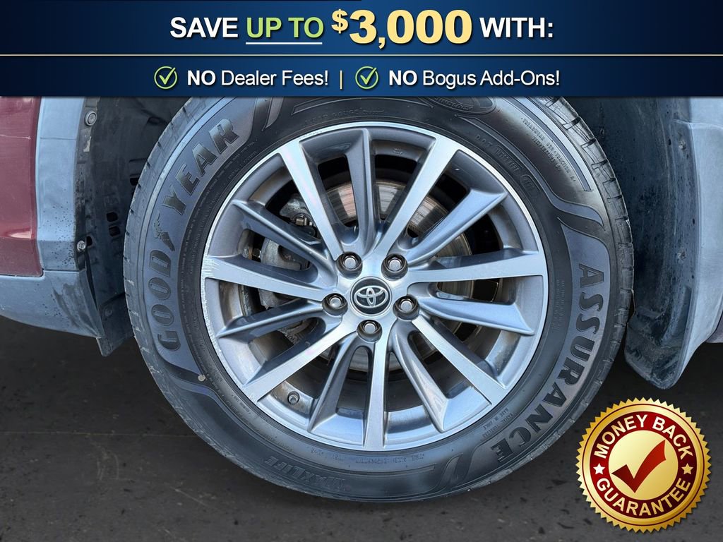 Used 2018 Toyota Highlander XLE AWD/4WD image 15