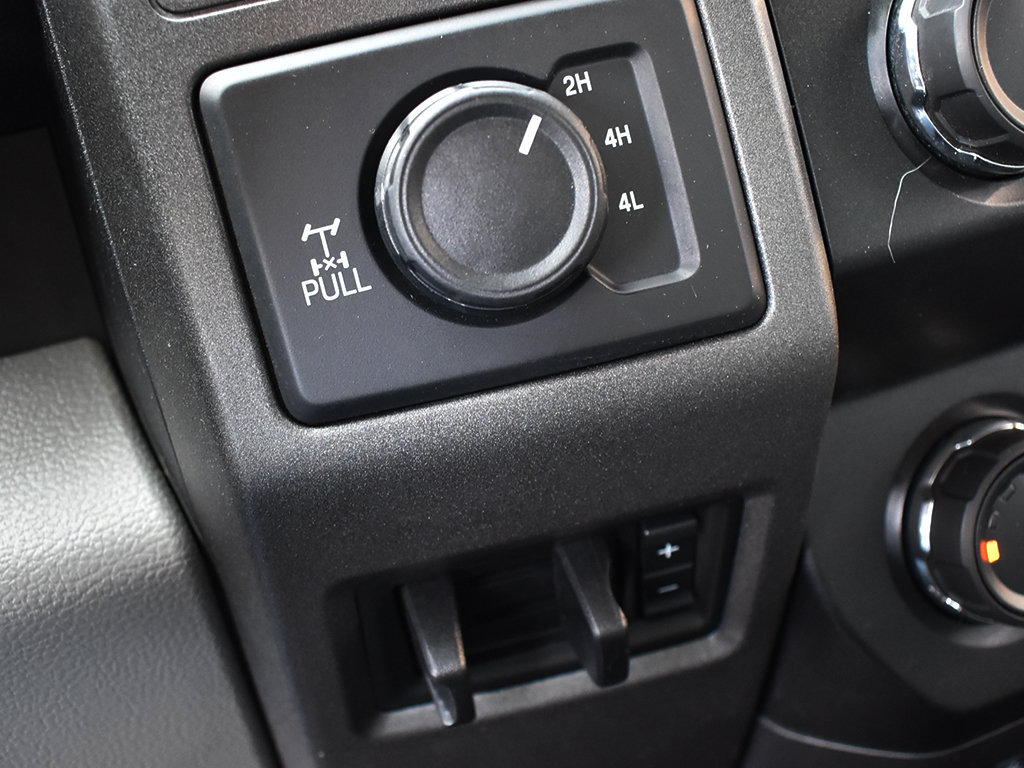 Used 2020 Ford F250 XL w/ STX Appearance Package AWD/4WD image 21