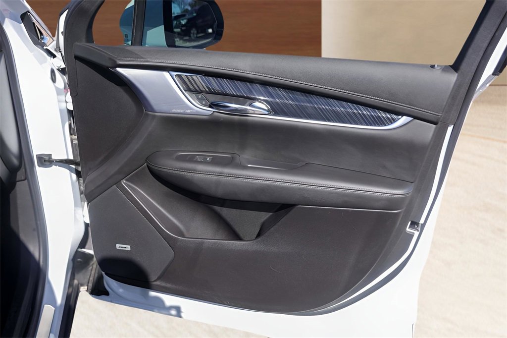 Certified 2023 Cadillac XT6 Premium Luxury w/ Technology Package image 32