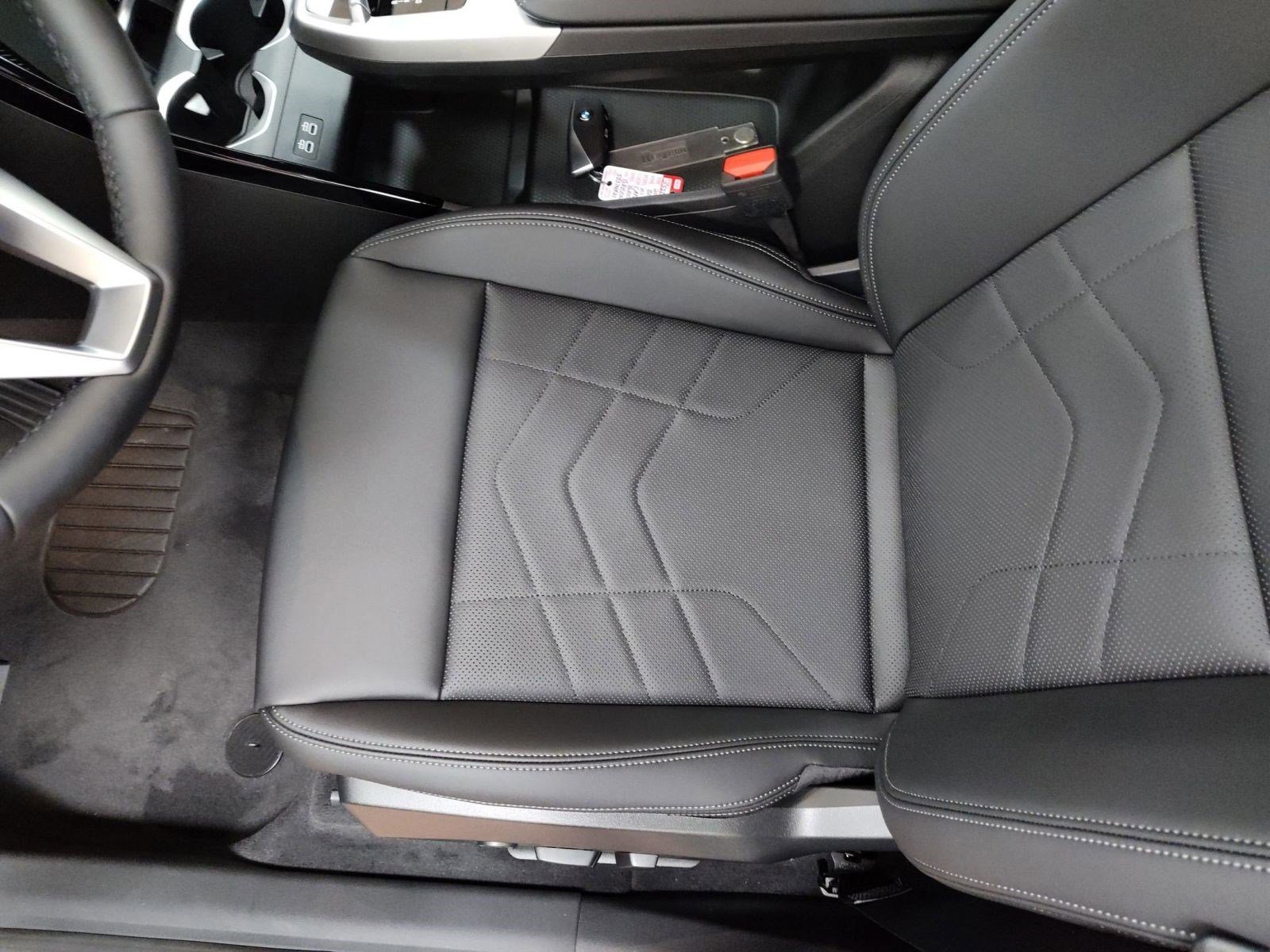 Used 2025 BMW X1 xDrive28i w/ Convenience Package image 21