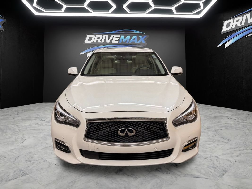 Used 2017 INFINITI Q50 3.0t Premium AWD/4WD image 2