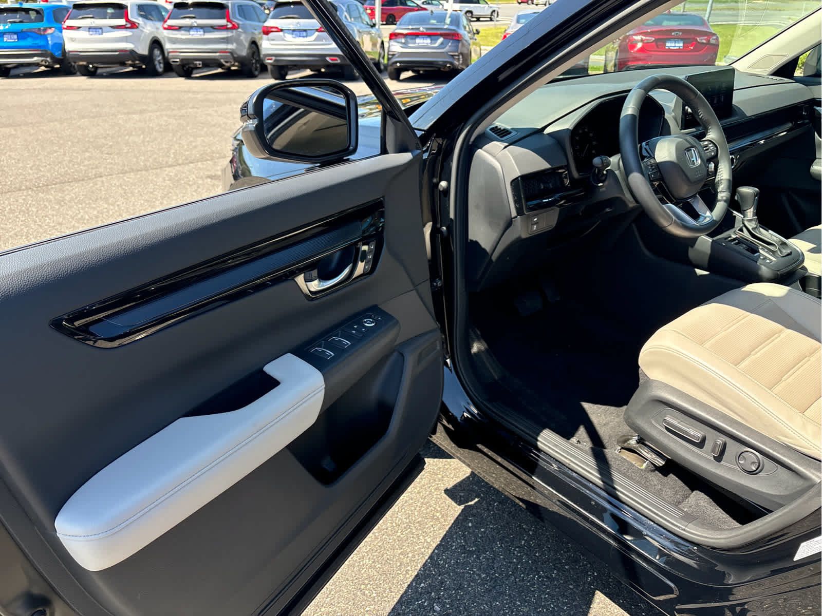 Used 2024 Honda CR-V EX-L image 6