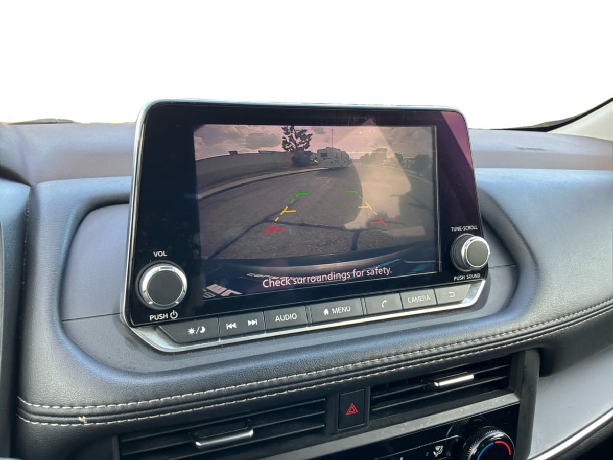Used 2023 Nissan Rogue S FWD image 13