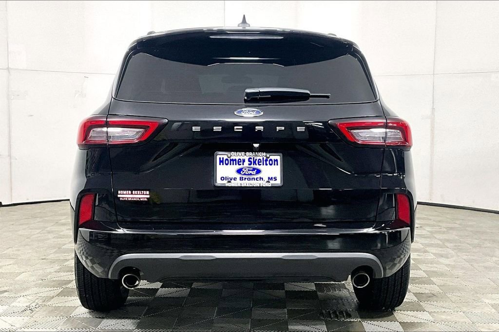 Used 2024 Ford Escape ST-Line image 4