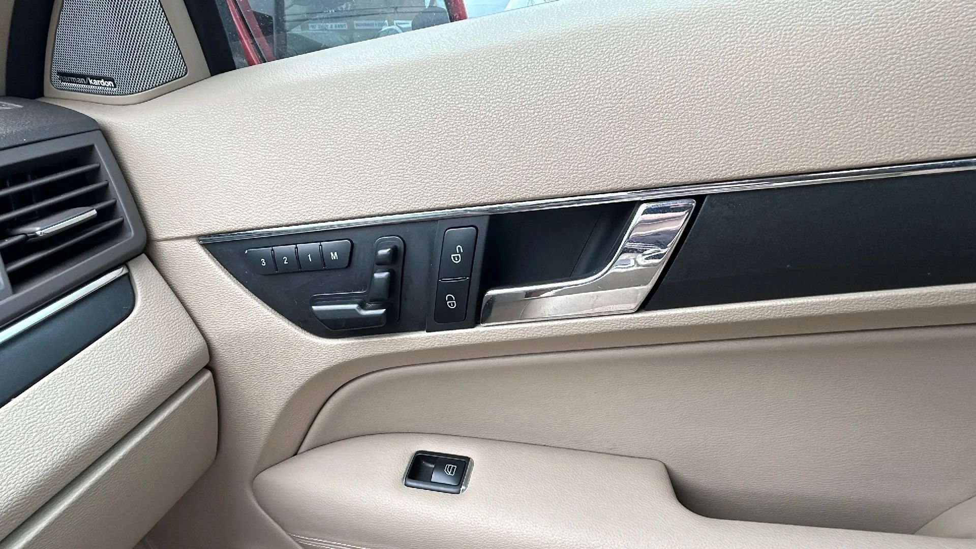 Used 2011 Mercedes-Benz E 350 Cabriolet w/ Premium 1 Pkg image 21