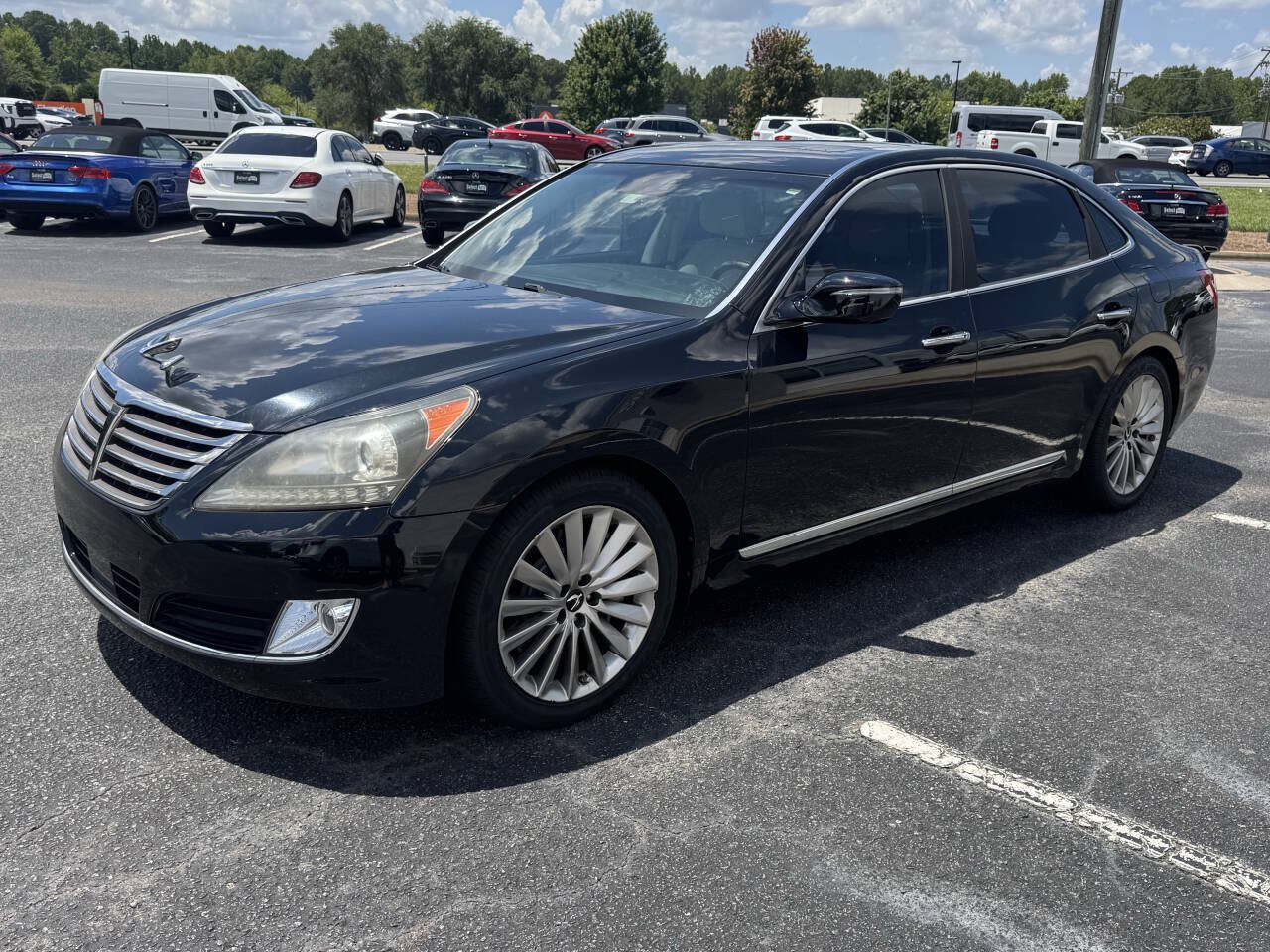 Used 2016 Hyundai Equus Signature RWD image 3