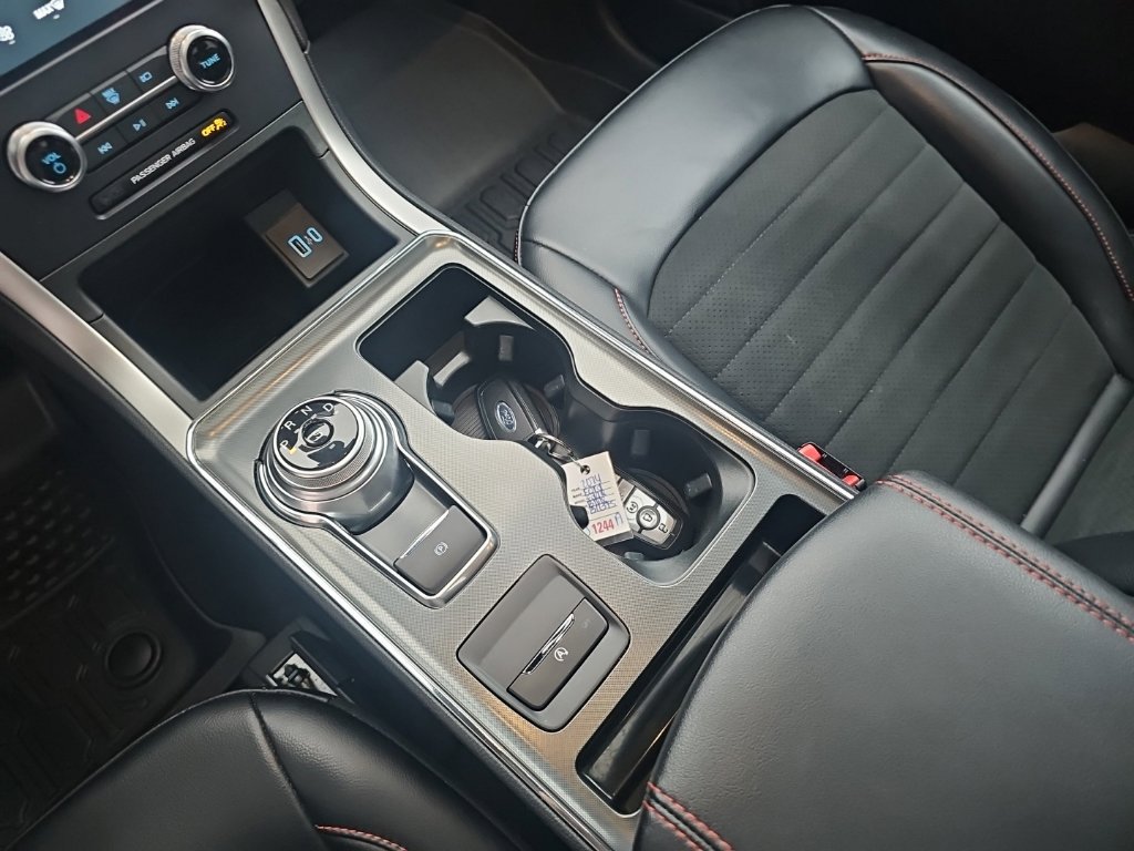 Used 2024 Ford Edge ST-Line AWD/4WD image 19