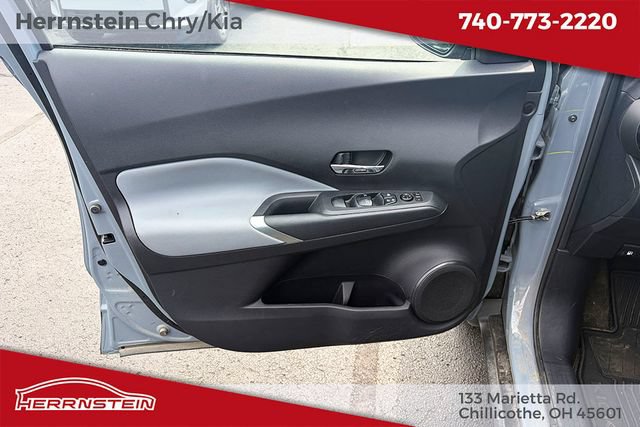 Used 2024 Nissan Kicks SR w/ SR Premium Package FWD image 11