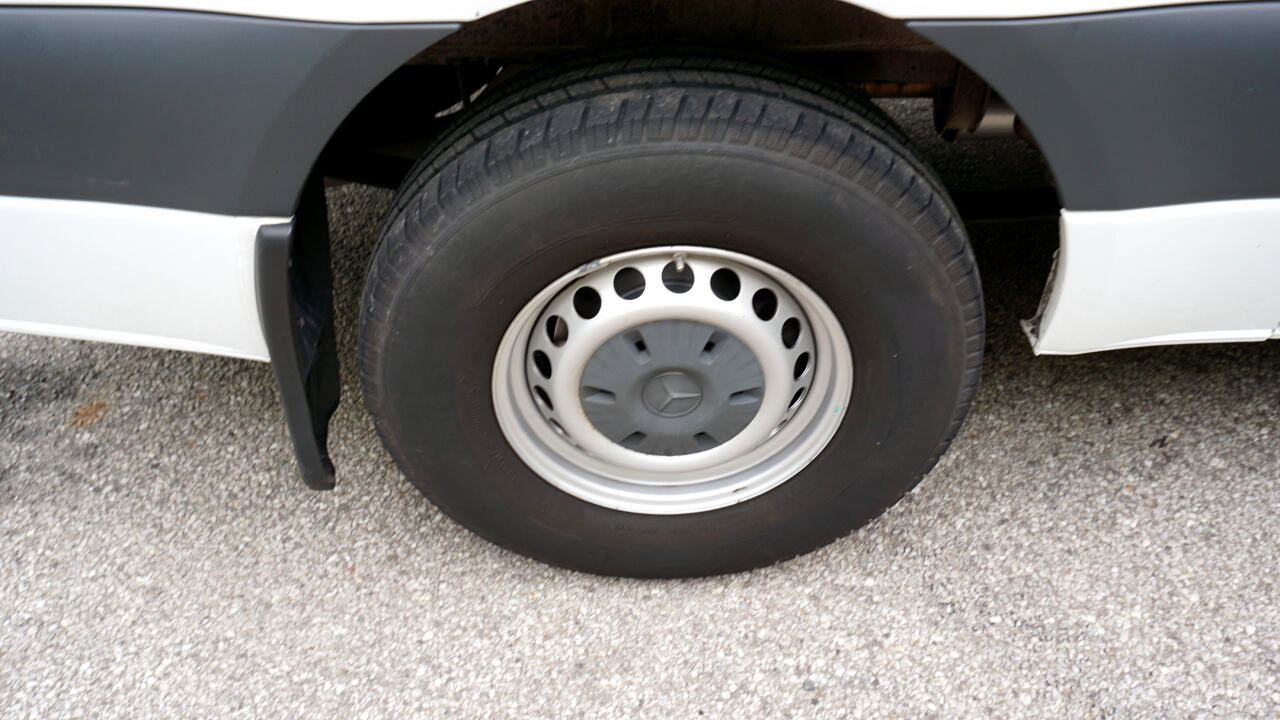 Used 2019 Mercedes-Benz Sprinter 1500 image 11