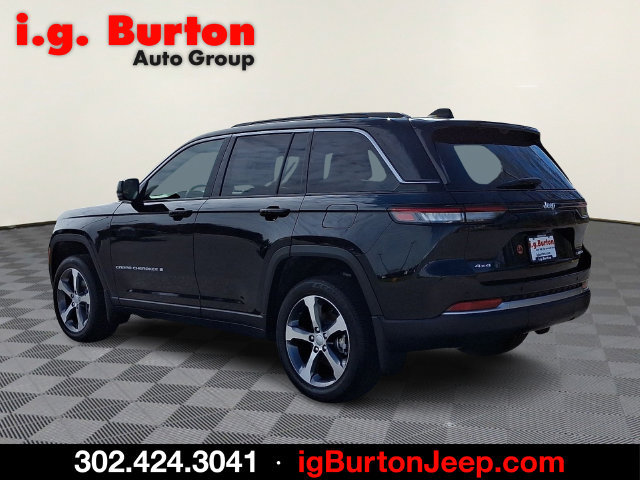New 2026 Jeep Grand Cherokee Limited w/ Luxury Tech Group II AWD/4WD image 3