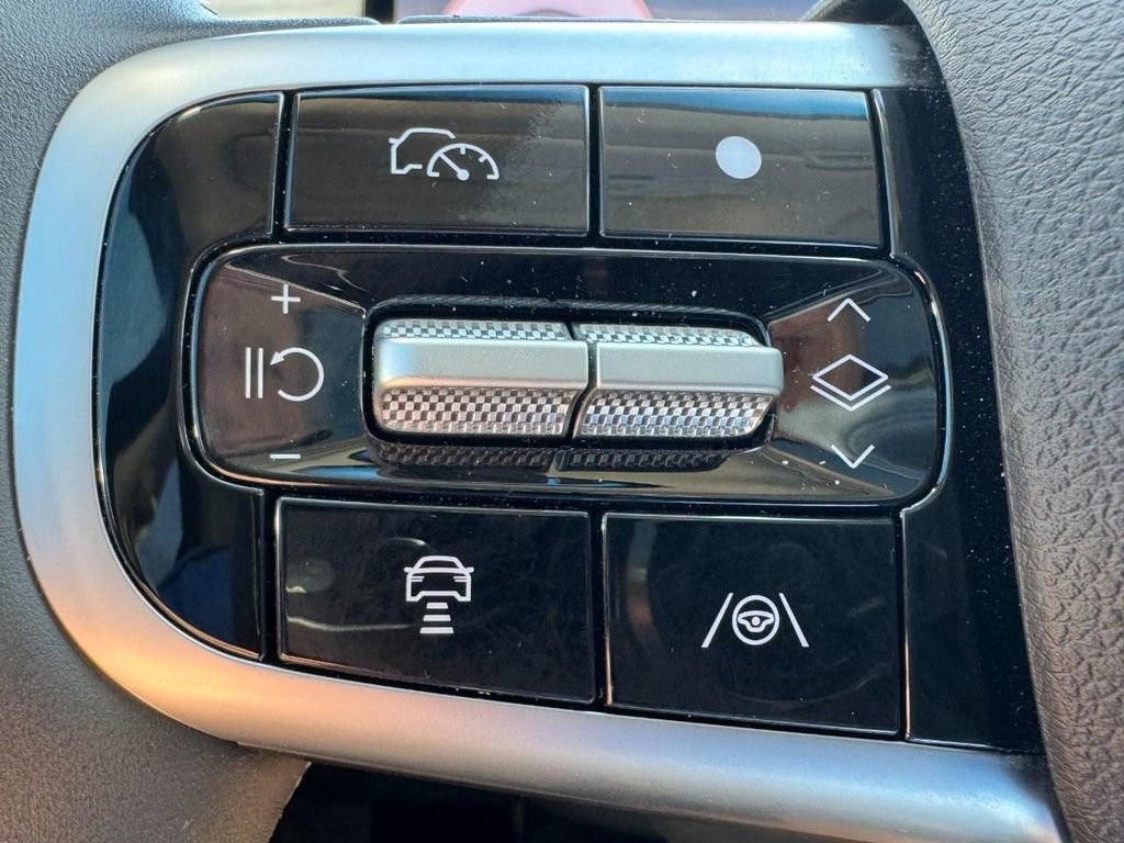 Certified 2025 Genesis GV80 3.5T Advanced image 18