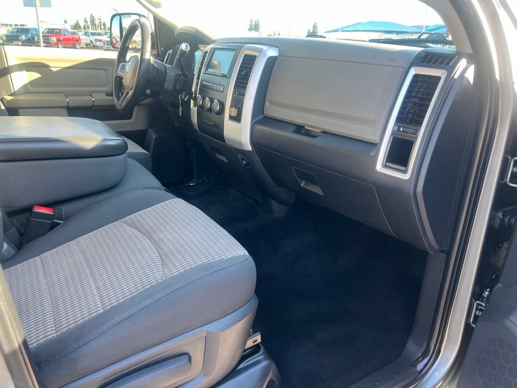 Used 2011 RAM 1500 Classic SLT w/ Luxury Group AWD/4WD image 33