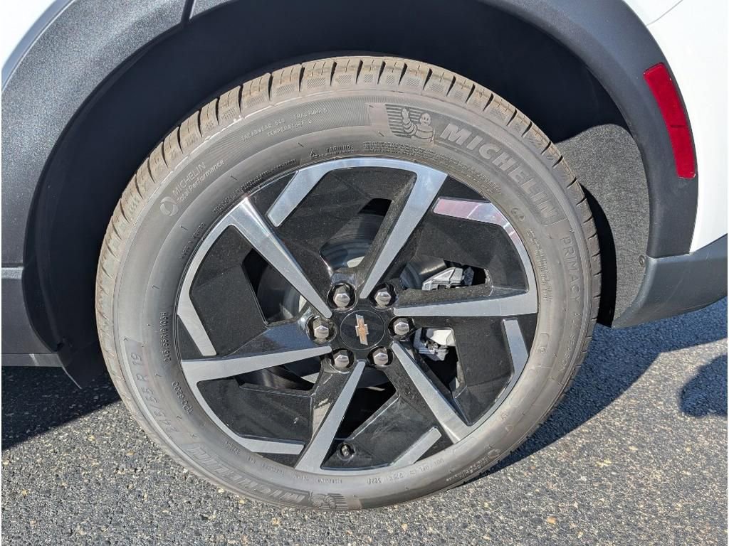 New 2026 Chevrolet Equinox EV LT image 24