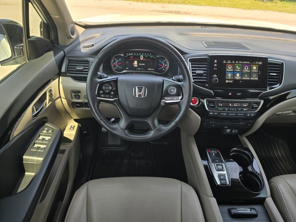 Used 2022 Honda Pilot Touring image 14