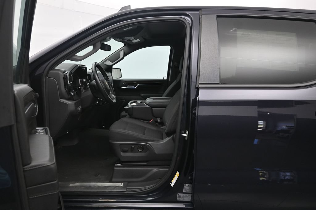 Used 2023 Chevrolet Silverado 1500 LT w/ Convenience Package II AWD/4WD image 20