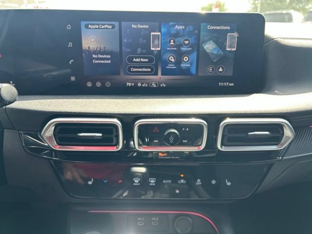 Used 2026 Nissan Sentra SV w/ SV Convenience Package FWD image 23