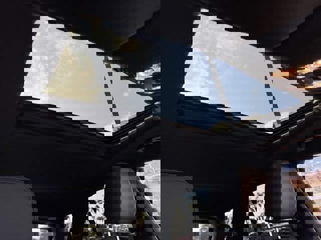 Used 2020 Mercedes-Benz GLE 350 4MATIC image 7