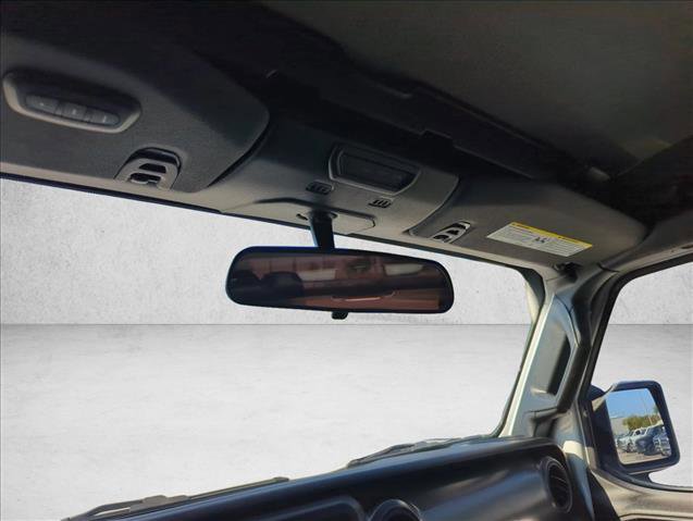 Used 2023 Jeep Gladiator Sport image 15