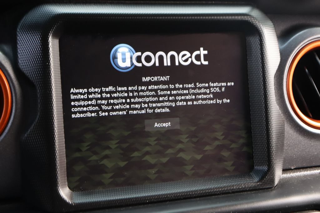 Used 2023 Jeep Gladiator Mojave w/ Trailer Tow Package AWD/4WD image 25
