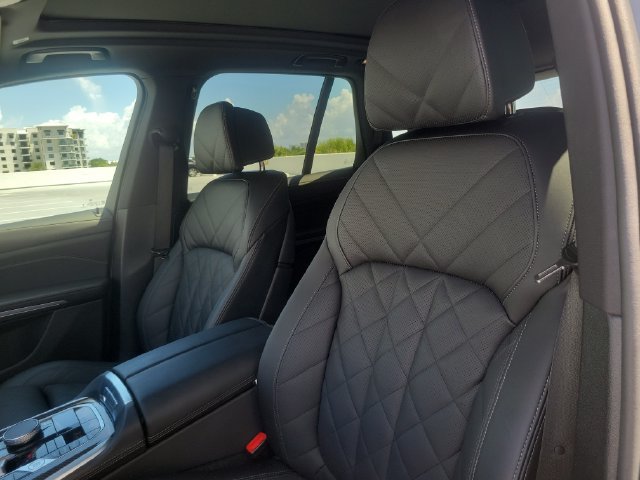 Used 2026 BMW X5 M60i w/ Climate Comfort Package AWD/4WD image 41