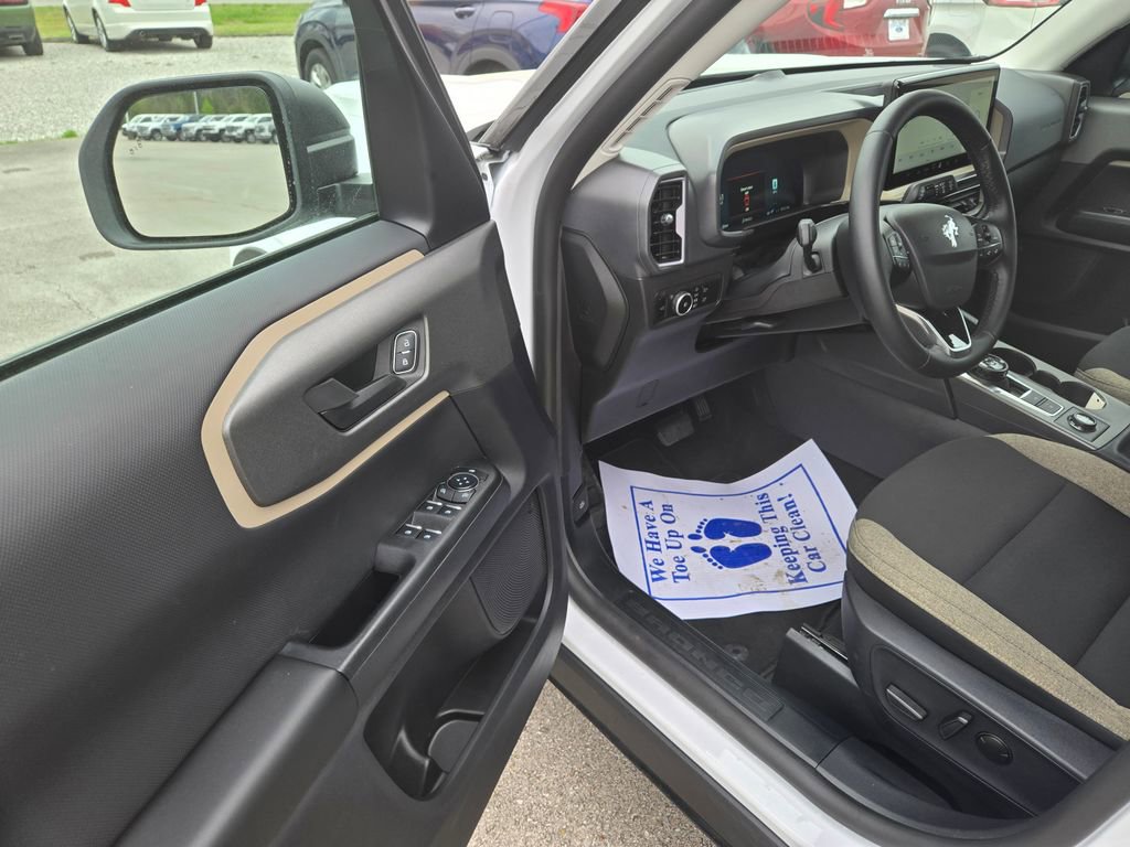 Used 2025 Ford Bronco Sport Big Bend w/ Convenience Package image 6