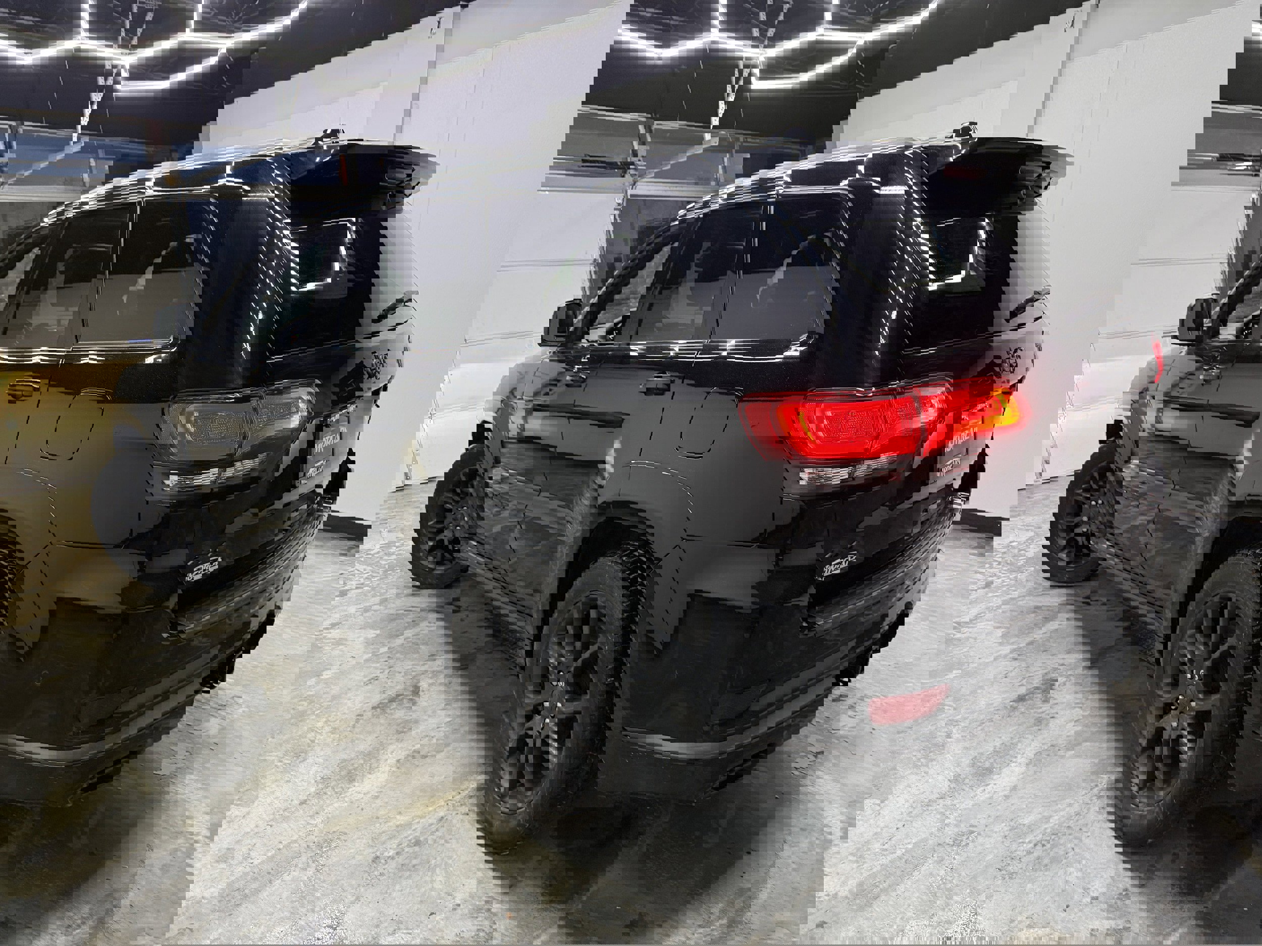 Used 2021 Jeep Grand Cherokee High Altitude image 3