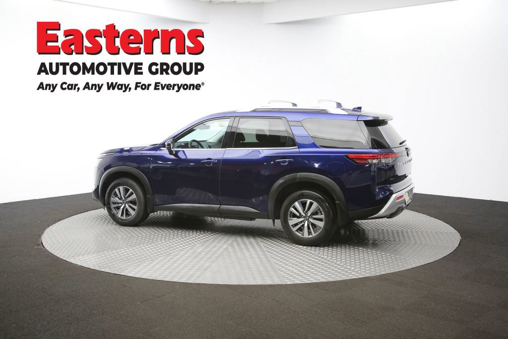 Used 2024 Nissan Pathfinder SL AWD/4WD image 62