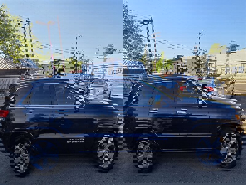 Used 2015 Jeep Grand Cherokee Overland image 5