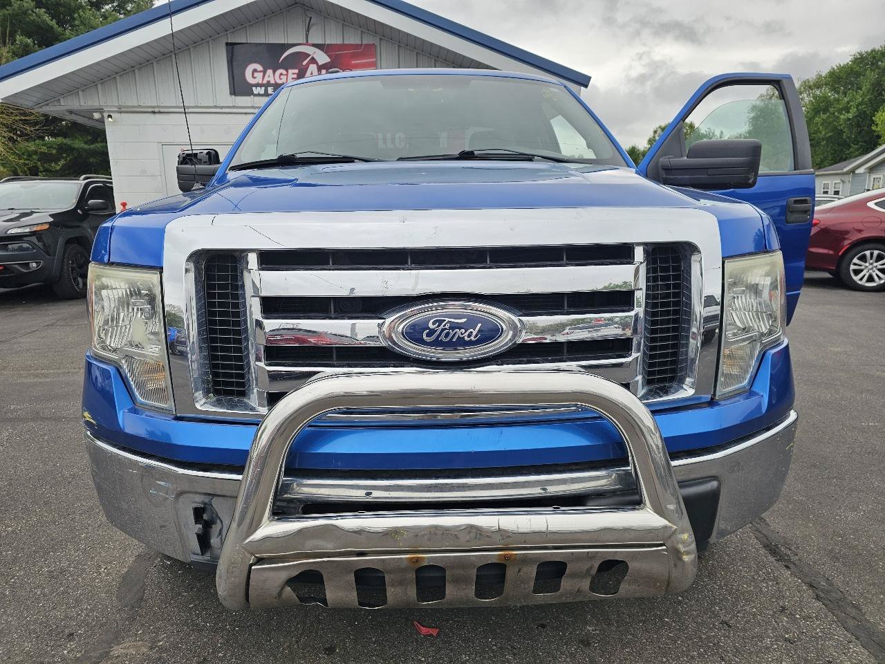 Used 2012 Ford F150 XLT AWD/4WD image 3