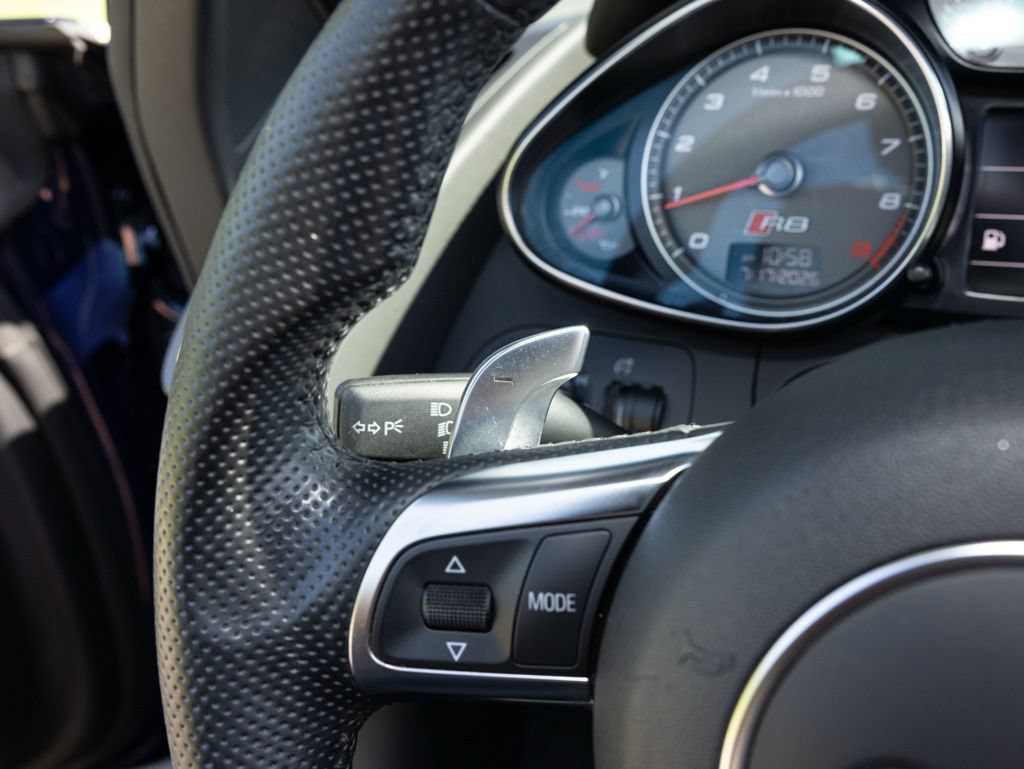 Used 2014 Audi R8 V8 w/ Convenience Package AWD/4WD image 29