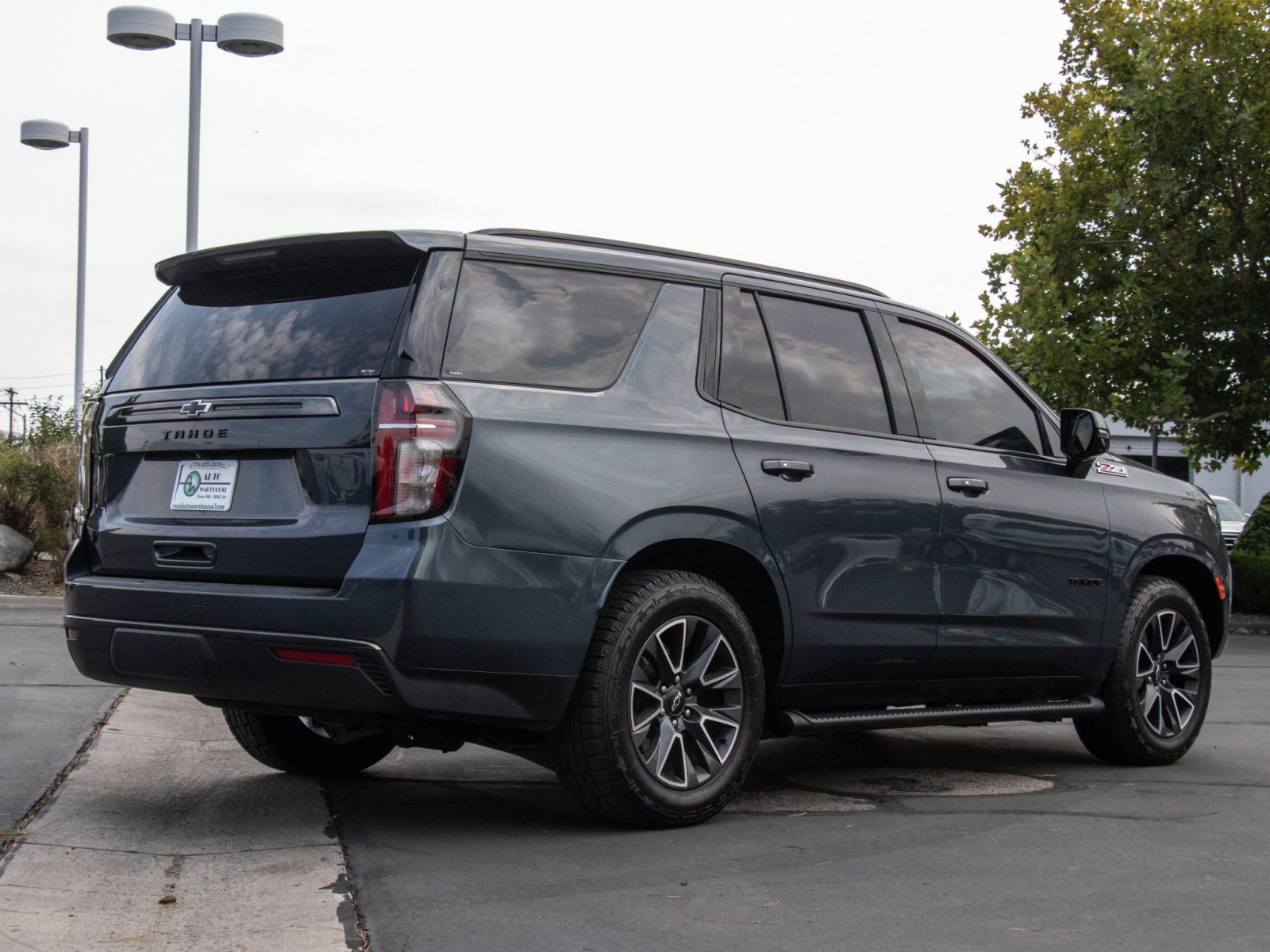 Used 2021 Chevrolet Tahoe Z71 w/ Z71 Off-Road Package image 7