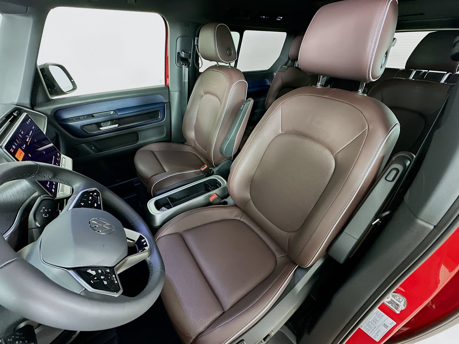 New 2025 Volkswagen ID. Buzz Pro S Plus AWD/4WD image 32