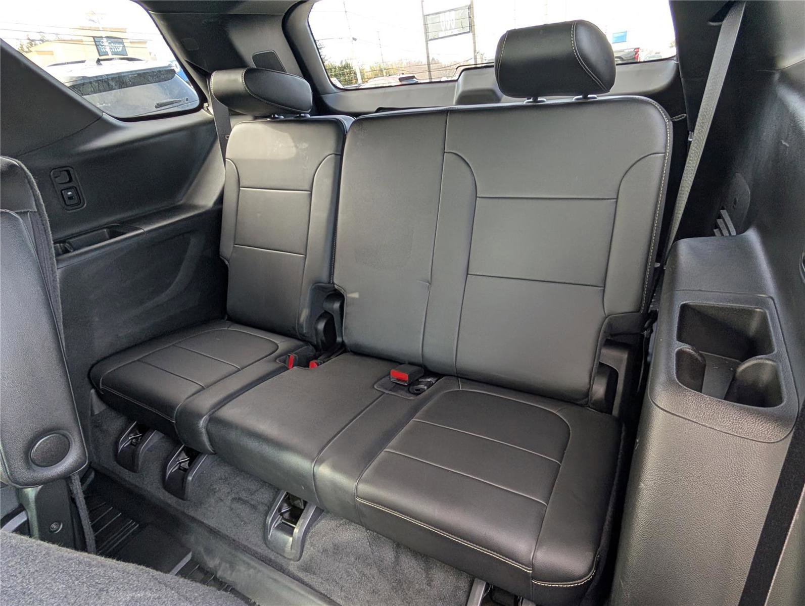 Used 2022 Chevrolet Traverse LT w/ LPO, Floor Liner Package image 17