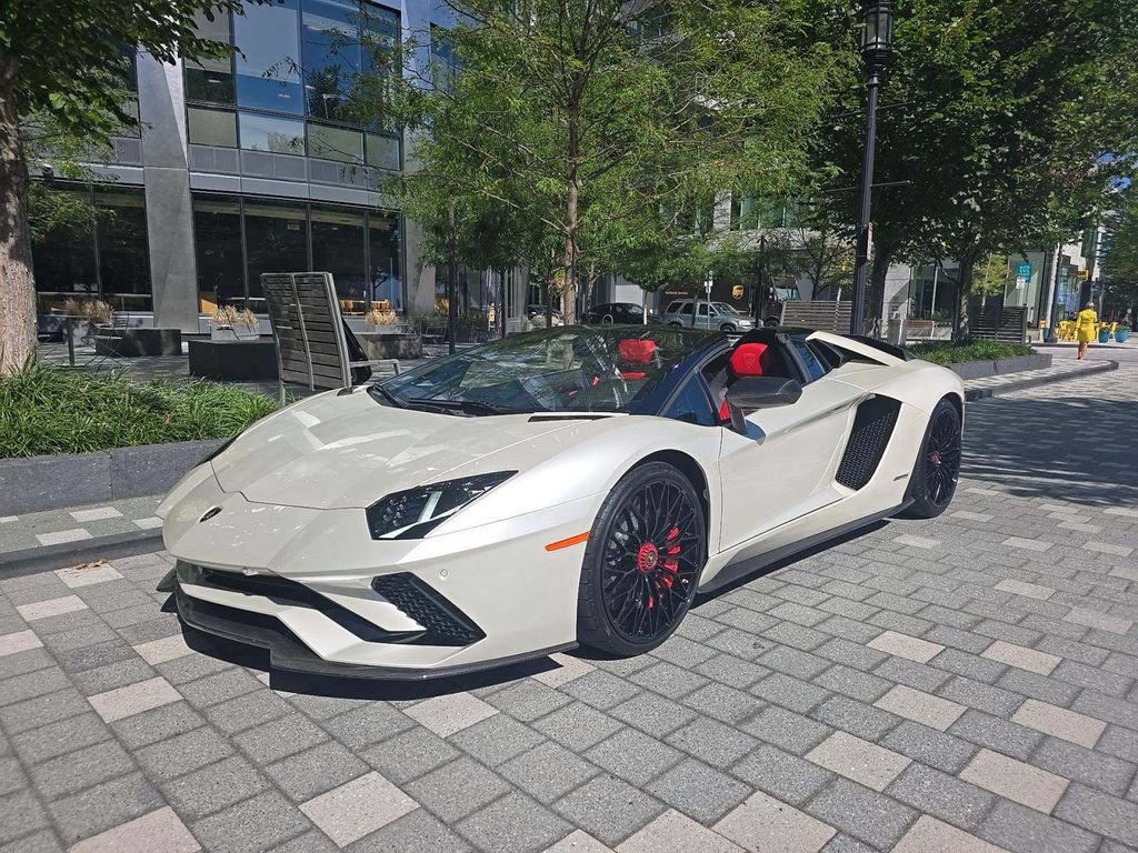 Used 2018 Lamborghini Aventador S