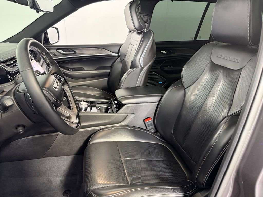 Certified 2022 Jeep Grand Cherokee Overland w/ Advanced Protech Group III image 24