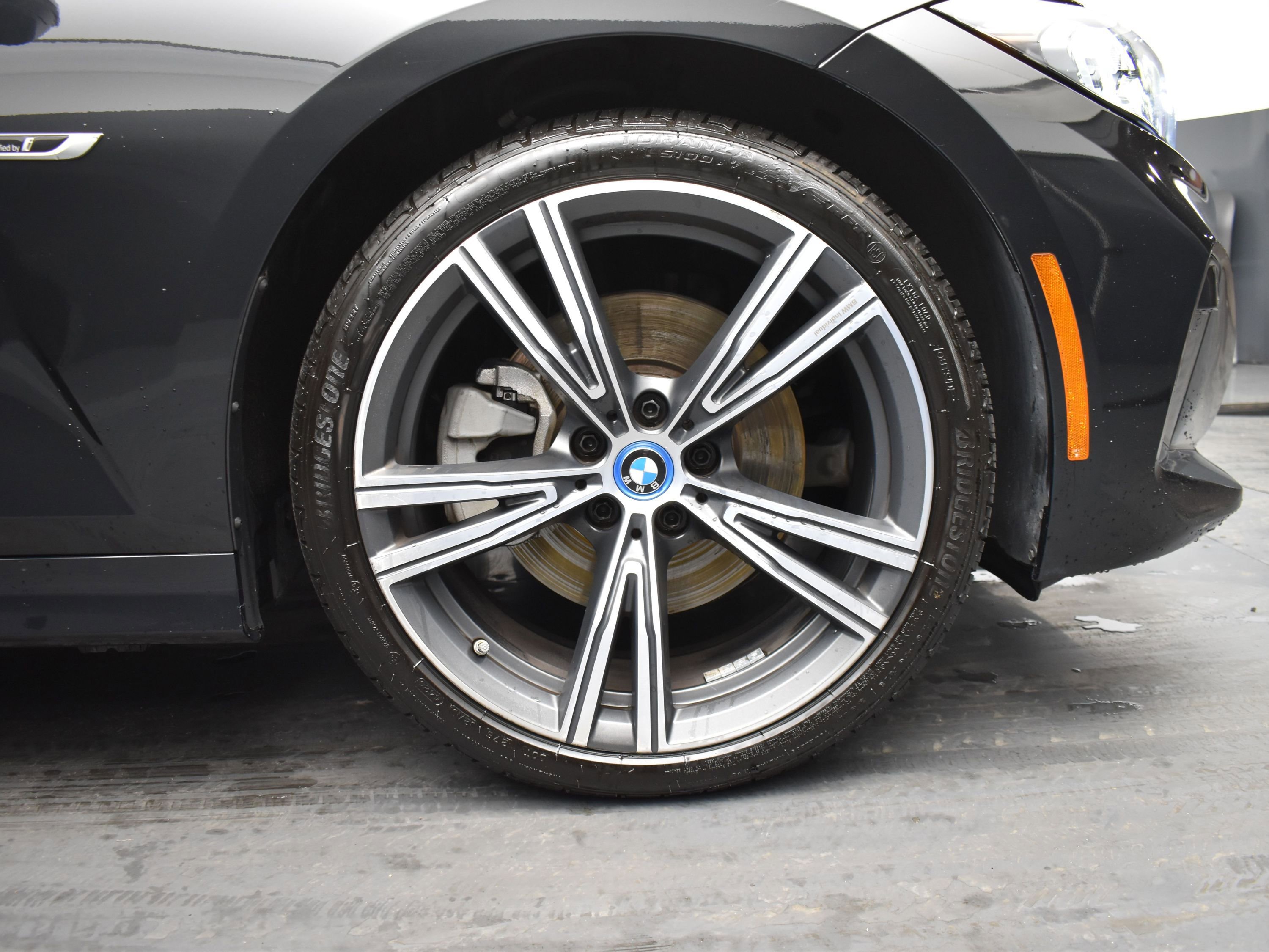 Used 2023 BMW 330e w/ Driving Assistance Package image 5