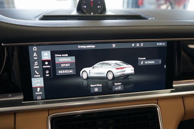 Used 2019 Porsche Panamera 4 image 39