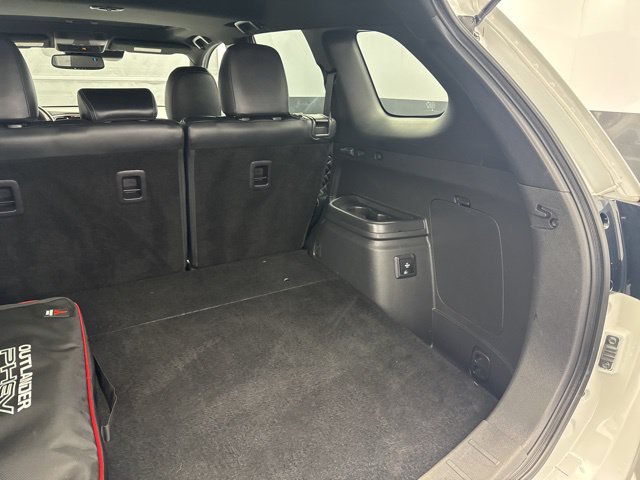 Used 2021 Mitsubishi Outlander 4WD Plug-In Hybrid image 41
