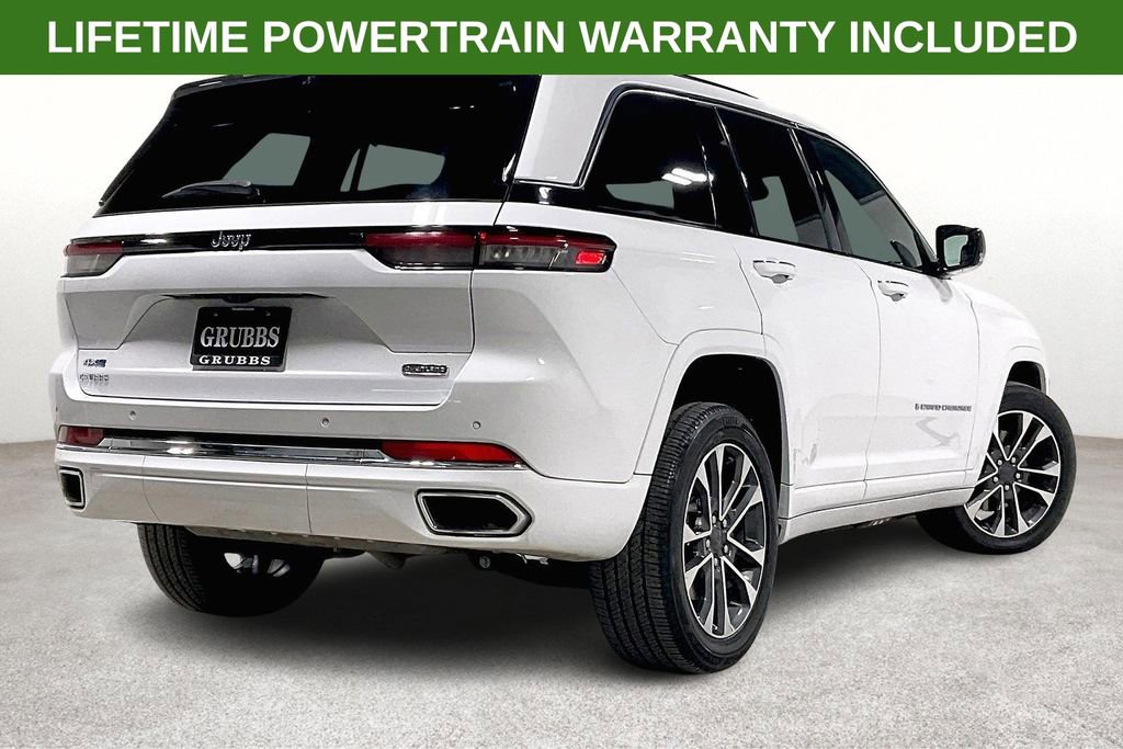 Used 2024 Jeep Grand Cherokee Overland w/ Luxury Tech Group IV AWD/4WD image 2