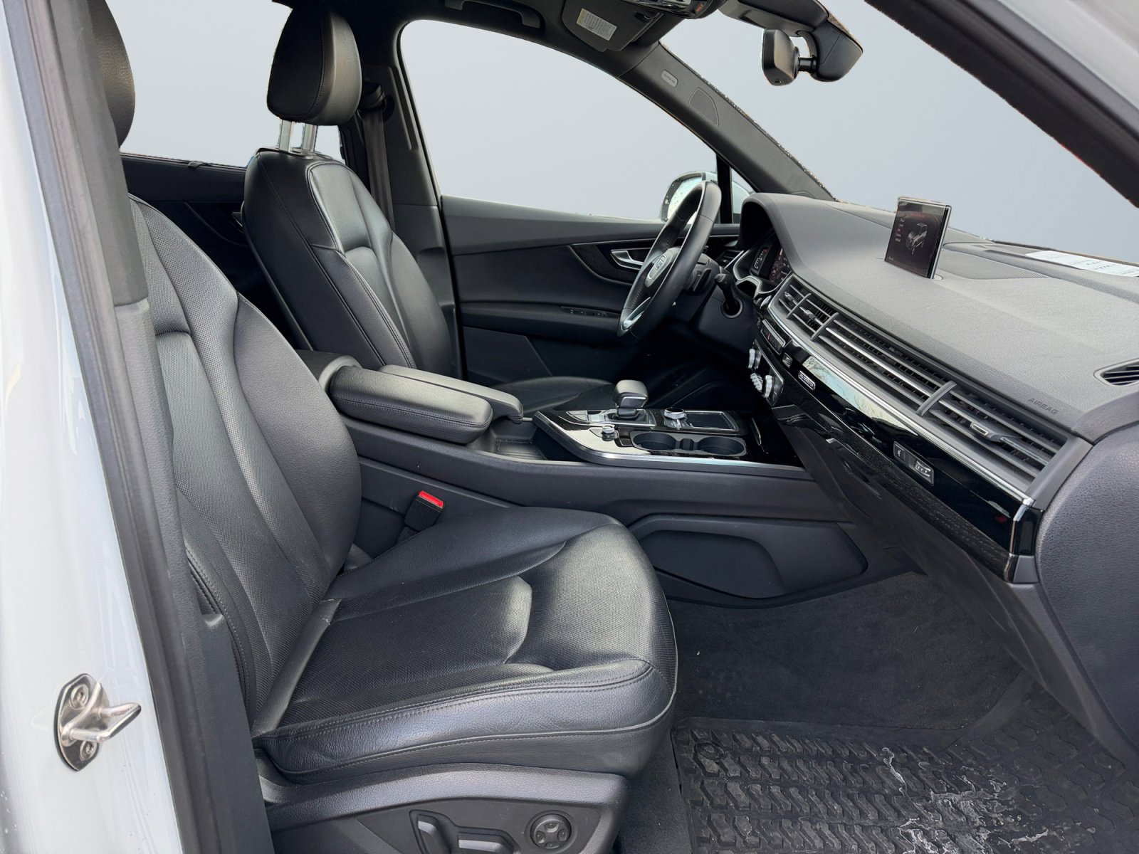 Used 2019 Audi Q7 3.0T Prestige image 17