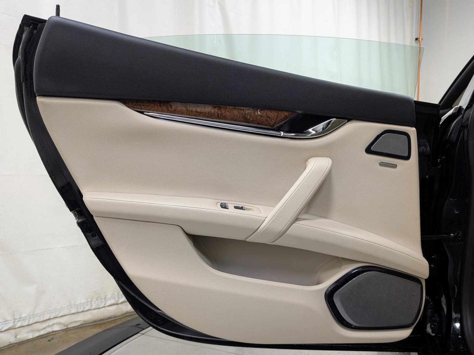 Used 2014 Maserati Quattroporte GTS image 18