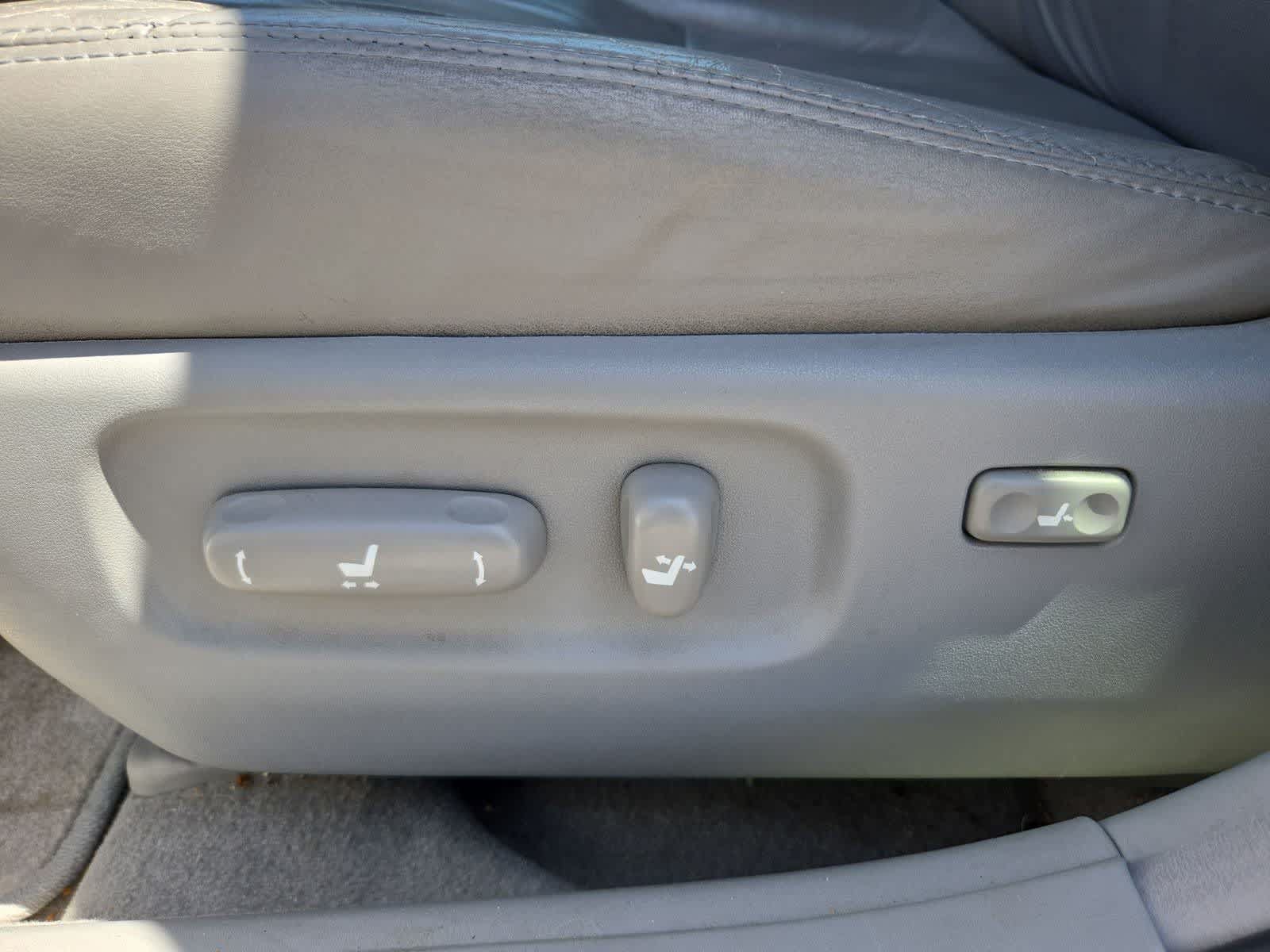 Used 2005 Lexus ES 330 w/ Preferred Accessory Pkg FWD image 15